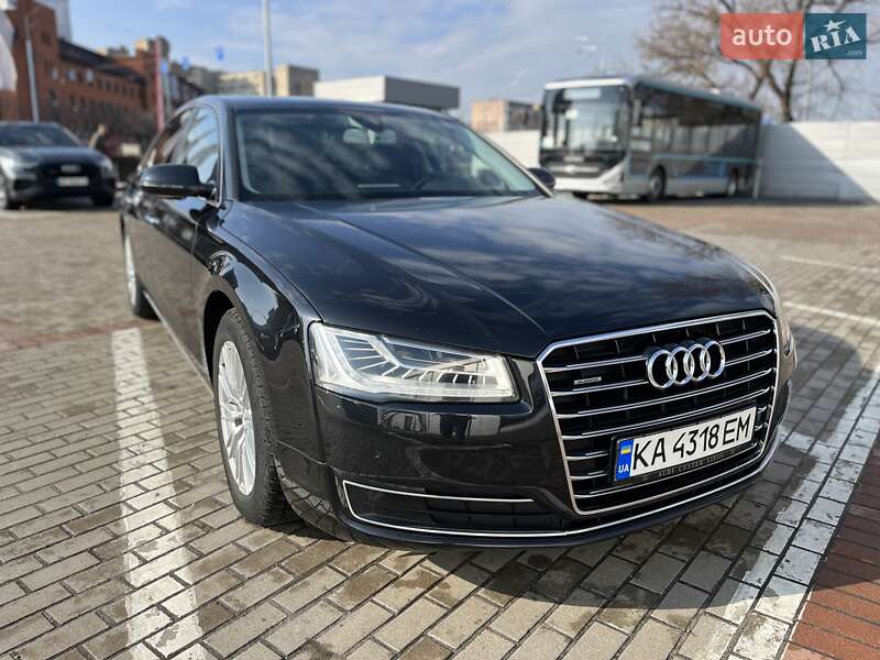 Седан Audi A8 2014 в Києві
