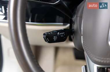 Седан Audi A8 2018 в 