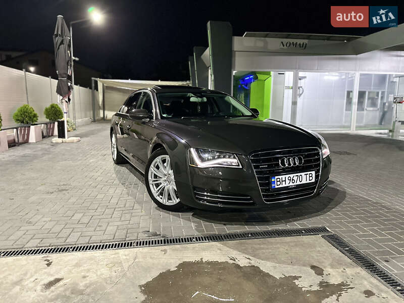 Седан Audi A8 2012 в Одессе