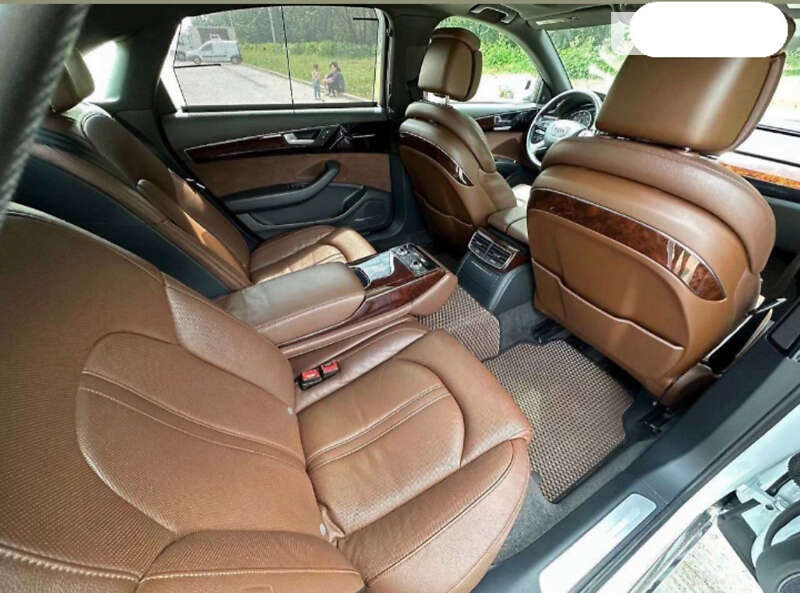 Седан Audi A8 2013 в Киеве