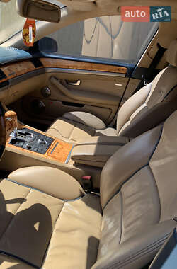 Седан Audi A8 2007 в 