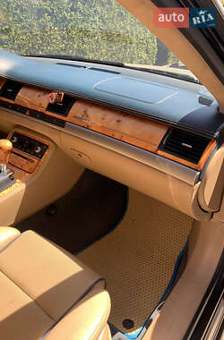 Седан Audi A8 2007 в 