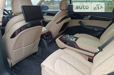 Седан Audi A8 2012 в Києві