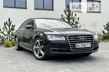 Седан Audi A8 2015 в Луцке