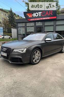 Седан Audi A8 2011 в Львові