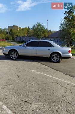 Седан Audi A8 1999 в 