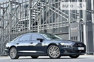 Седан Audi A8 2018 в Киеве