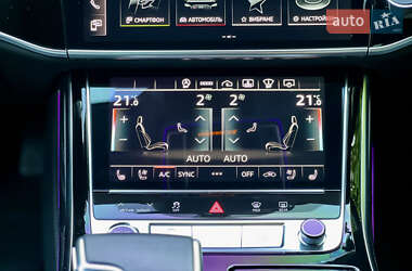 Седан Audi A8 2020 в 