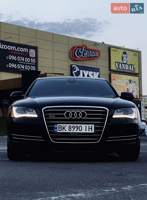 Седан Audi A8 2013 в Ровном