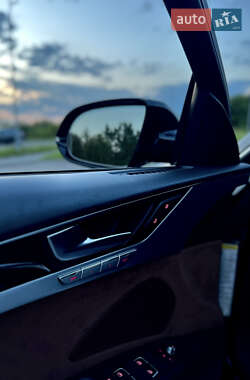 Седан Audi A8 2013 в 