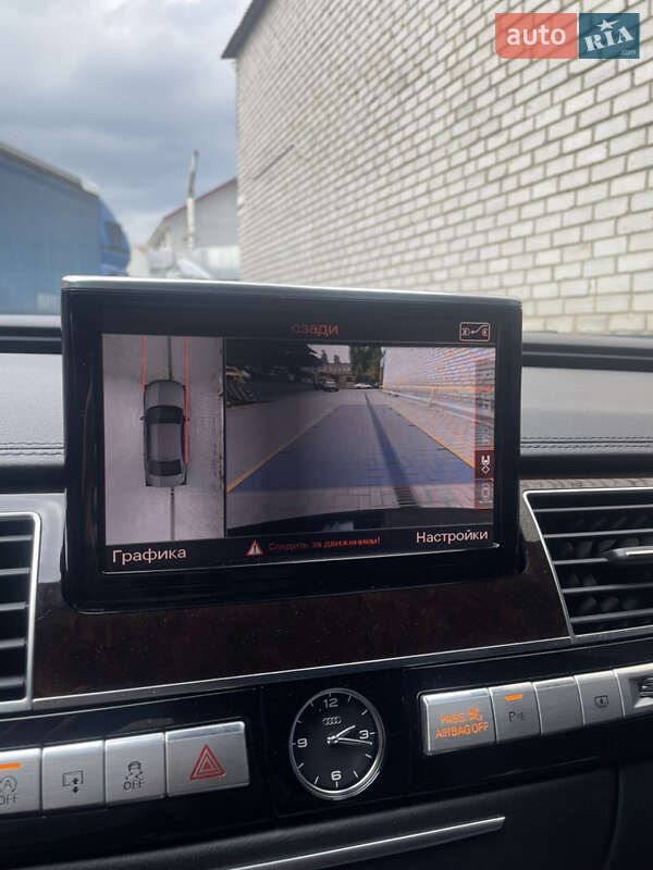 Седан Audi A8 2016 в Черкасах