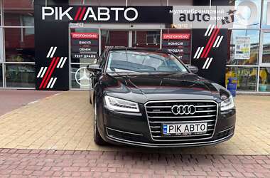 Седан Audi A8 2017 в Львове