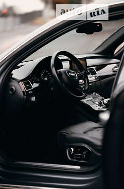 Седан Audi A8 2014 в 