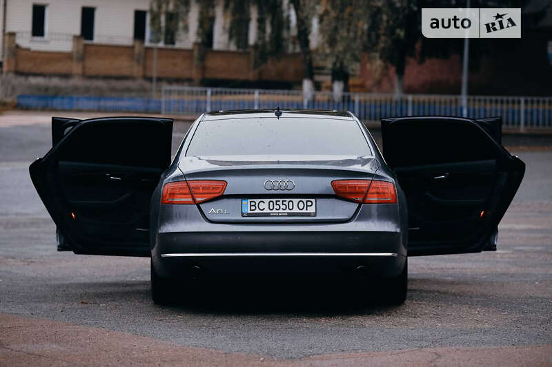 Седан Audi A8 2014 в Киеве