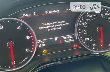 Седан Audi A8 2013 в Львове