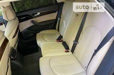 Седан Audi A8 2013 в Львове