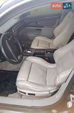Седан Audi A8 1994 в 