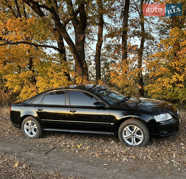 Седан Audi A8 2006 в Харькове