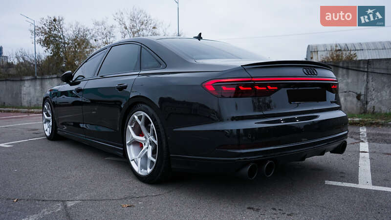 Седан Audi A8 2019 в Киеве