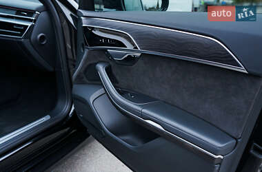 Седан Audi A8 2019 в Киеве