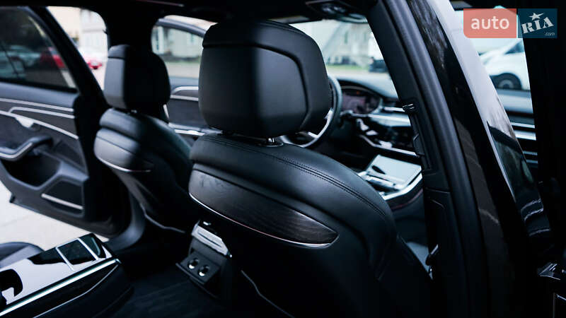 Седан Audi A8 2019 в Киеве