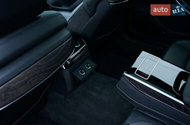 Седан Audi A8 2019 в 
