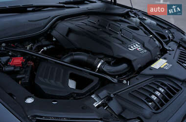 Седан Audi A8 2019 в 