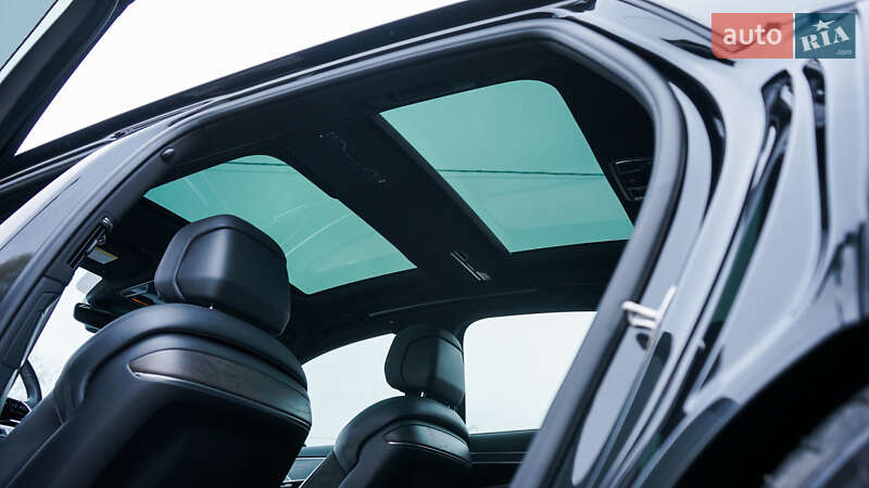 Седан Audi A8 2019 в Киеве