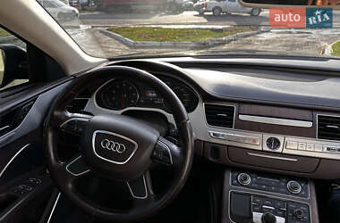 Седан Audi A8 2010 в Полтаве