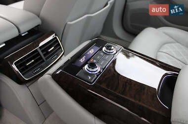 Седан Audi A8 2011 в 