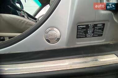 Седан Audi A8 1996 в 