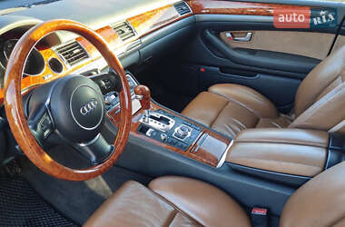 Седан Audi A8 2004 в 
