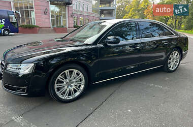 Седан Audi A8 2015 в Одессе