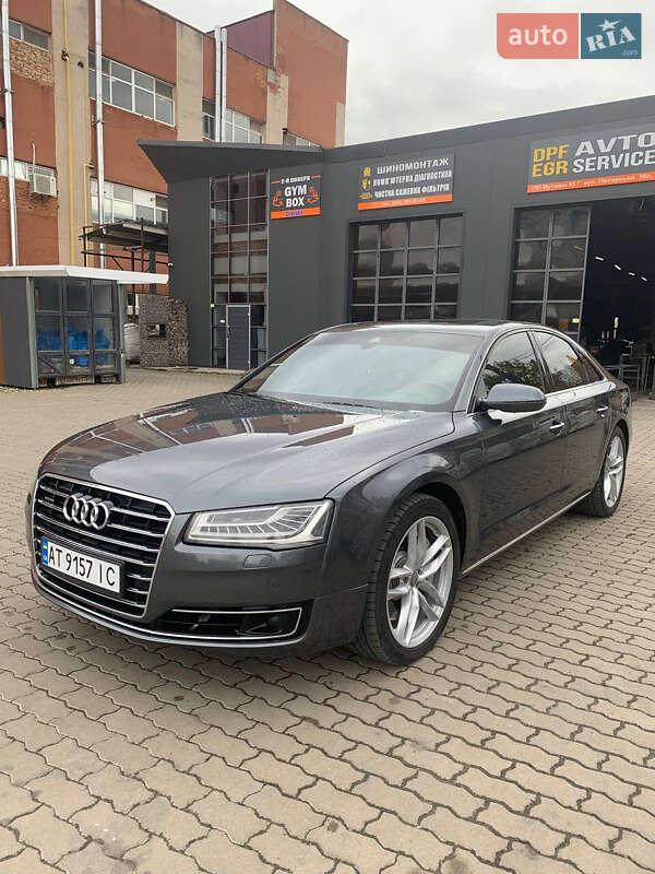 Седан Audi A8 2014 в Калуше