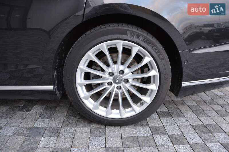 Седан Audi A8 2018 в Киеве фото 4 Седан Audi A8 2018 в Киеве