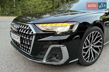 Седан Audi A8 2023 в Трускавці