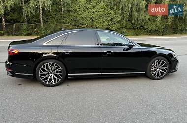 Седан Audi A8 2023 в Трускавце