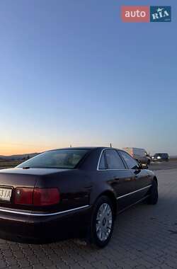 Седан Audi A8 1999 в Надворной