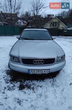 Седан Audi A8 1998 в Виннице