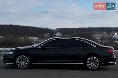 Седан Audi A8 2021 в Виннице