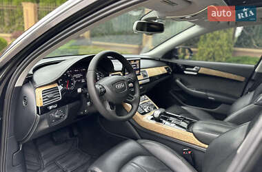 Седан Audi A8 2013 в Ужгороде