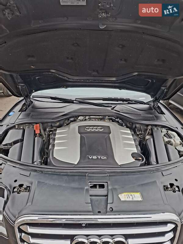 Седан Audi A8 2011 в Киеве