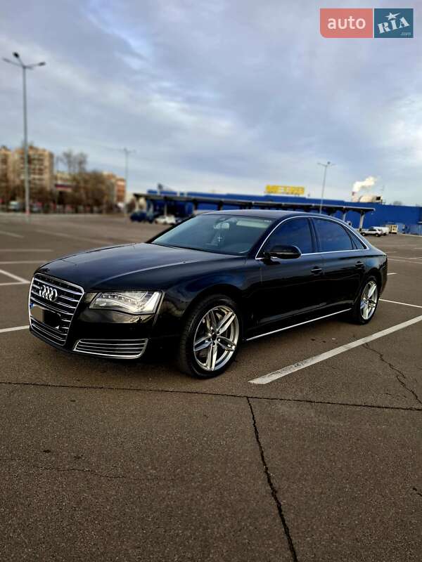 Седан Audi A8 2011 в Киеве