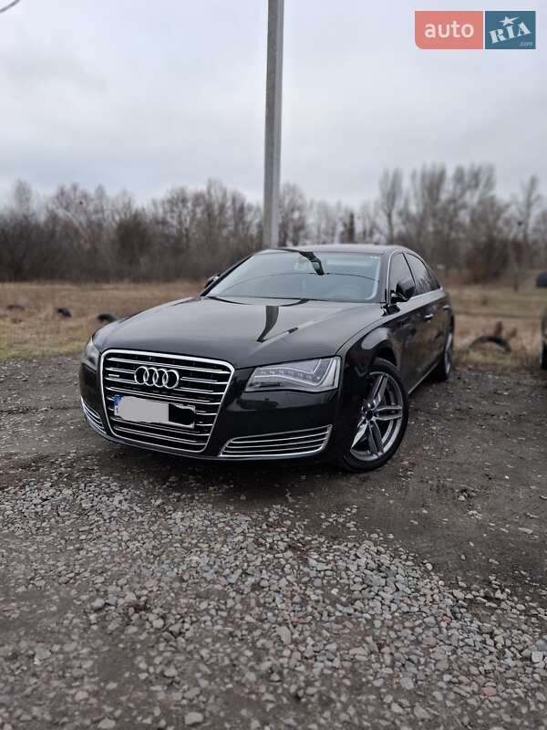 Седан Audi A8 2011 в Киеве
