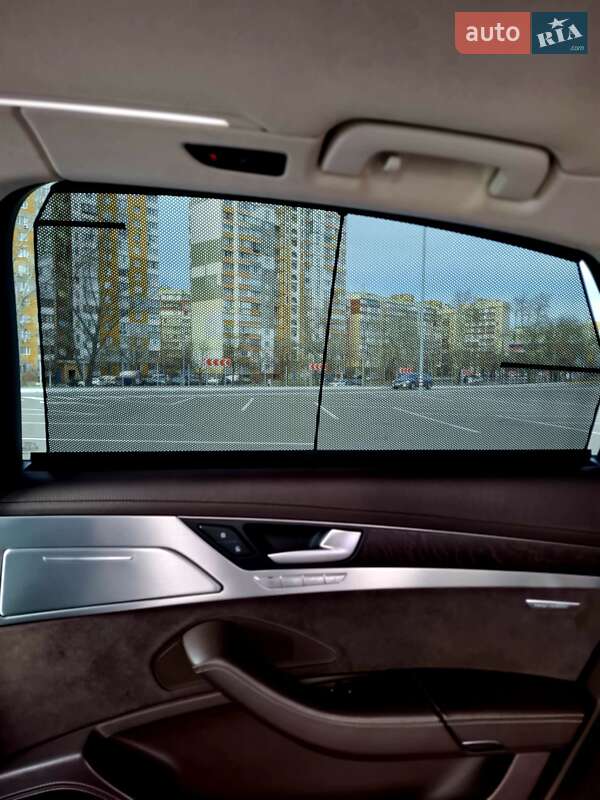 Седан Audi A8 2011 в Киеве