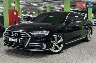 Седан Audi A8 2017 в Києві