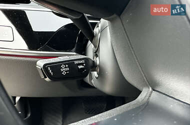 Седан Audi A8 2021 в 