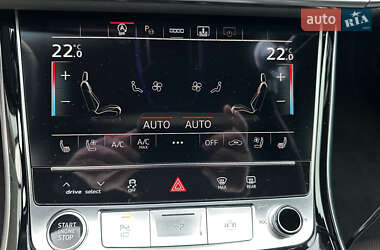 Седан Audi A8 2021 в 