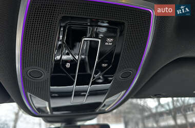 Седан Audi A8 2021 в 