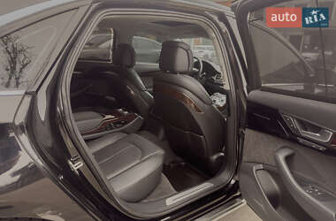 Седан Audi A8 2014 в 